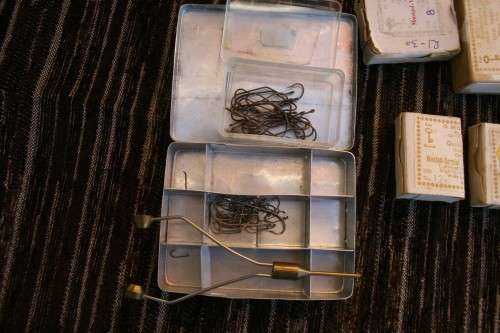 Vintage Mustad Viking Fly tying hooks + Expert Fly Tying Book