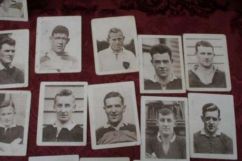 All Blacks South African tour Cigarret cards 29 in lot