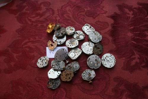 Lot of mechanical movements.... Spares /Repairs Steampunk Jewelery