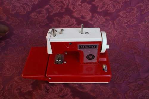 Metal Sewing mate Kids Sewing machine