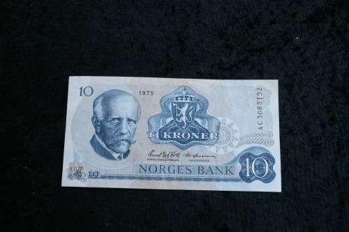 Norway 10 Kroner 1975