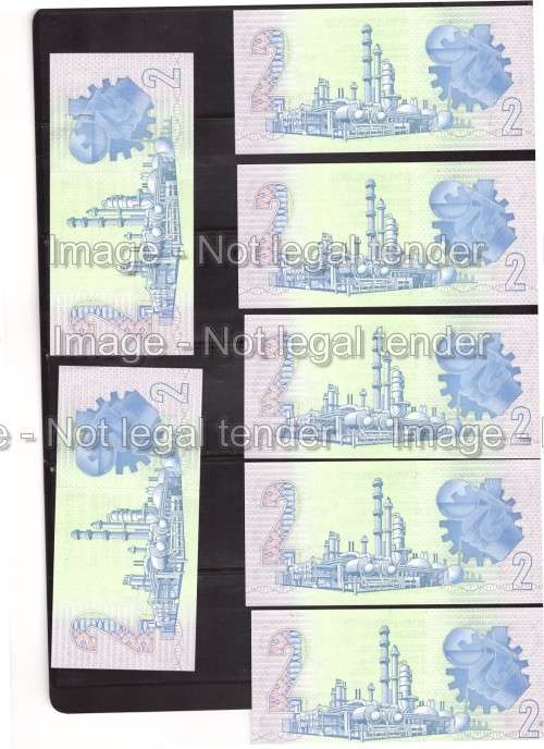 Collection of 7 Uncirculated R2 notes in numerical order AA5799169 to AA5799175