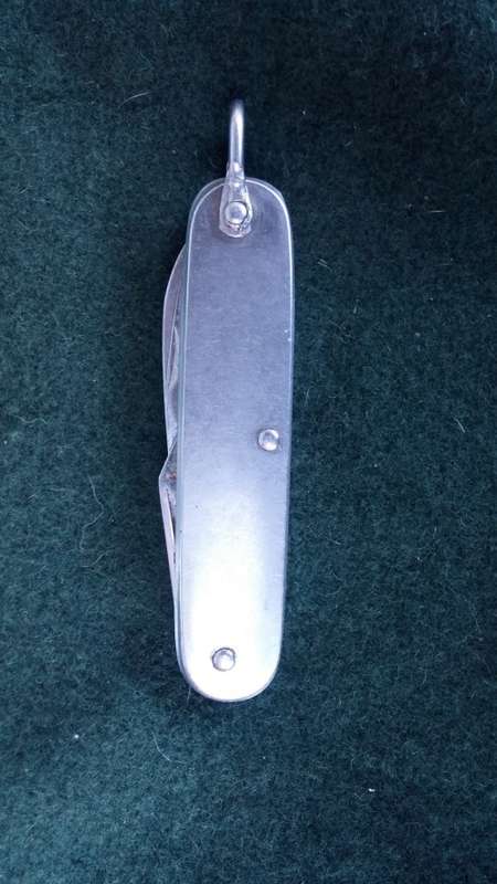 SA Army Issued pocket knife