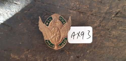 S.A.S.&H/ S.A.R&H  WSU KDB South African Railways Lapel Badge. Brass and enamel button-hole badge