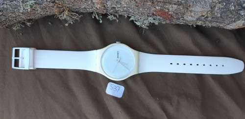 Swatch White