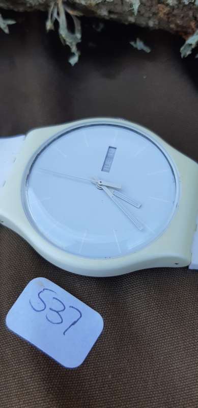 Swatch White