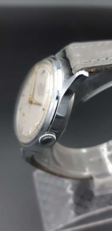 Kienzle Automatic in UNWORN condition. WORKING for Gacataki123 only