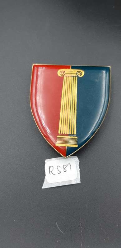 Shoulder flashes