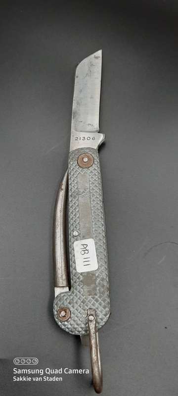 Navy Pocket knife, Never been sharpened . Rodgers Sheffield