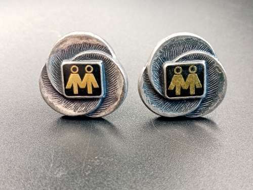 Cufflinks