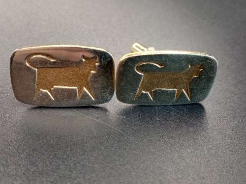 Cufflinks
