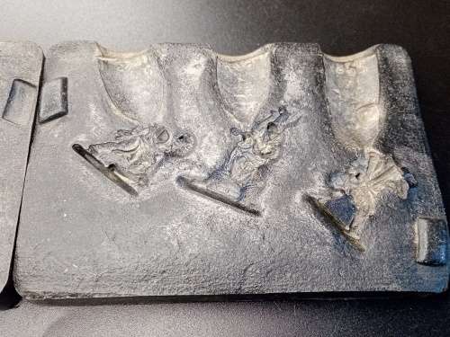 Lead molds for lead soldiers
