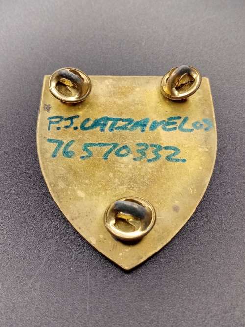 Original metal shoulder flash