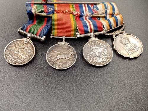 Miniature 4 medal set