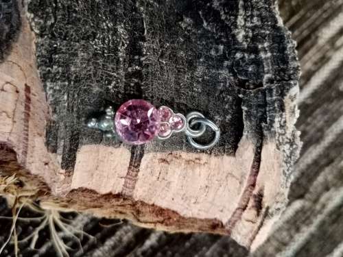 Pendant with pink stone