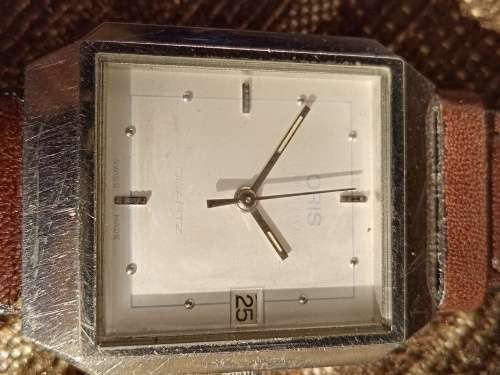 Oris quartz wrist watch 35mm lug to lug 29mm ex crown WORKING