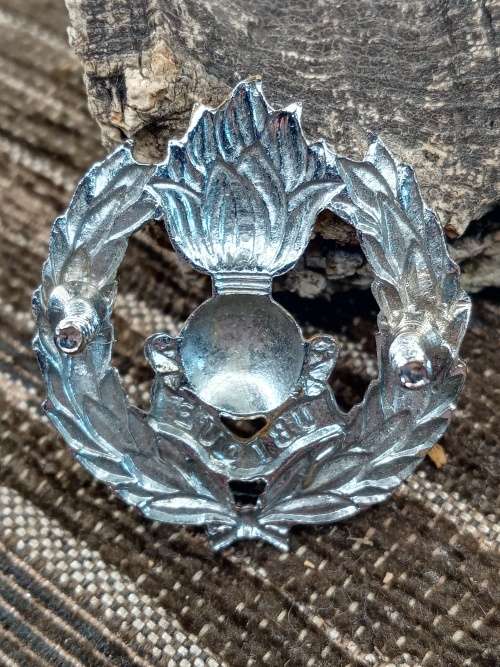 UBIQUE Badge