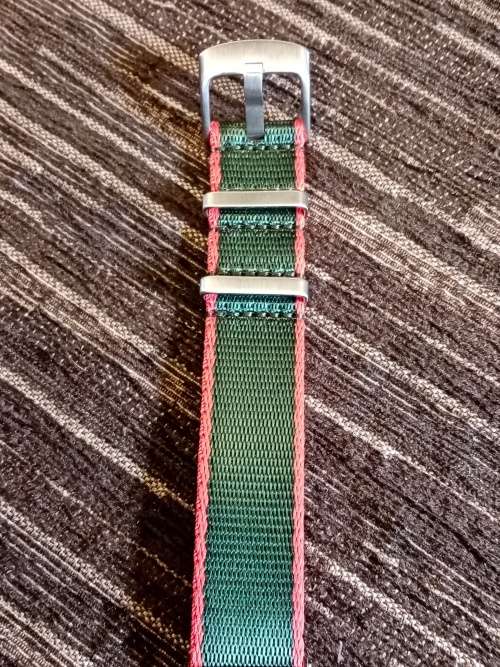 Seatbelt nato wrist watch strap green with red 20mm