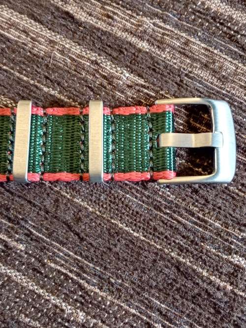 Seatbelt nato wrist watch strap green with red 20mm