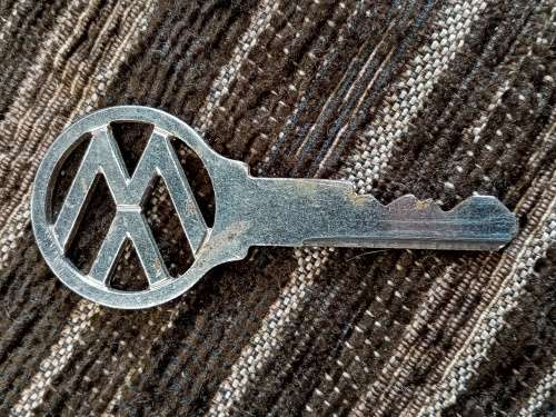 Volkswagen vintage cut key