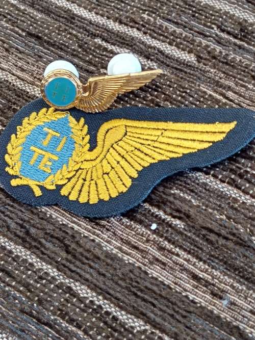 TITE gold halfwing