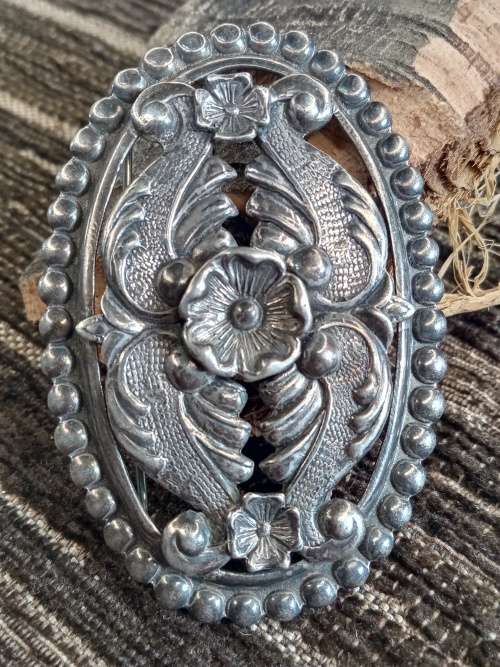 Mari Lou sterling silver brooch 65x45mm