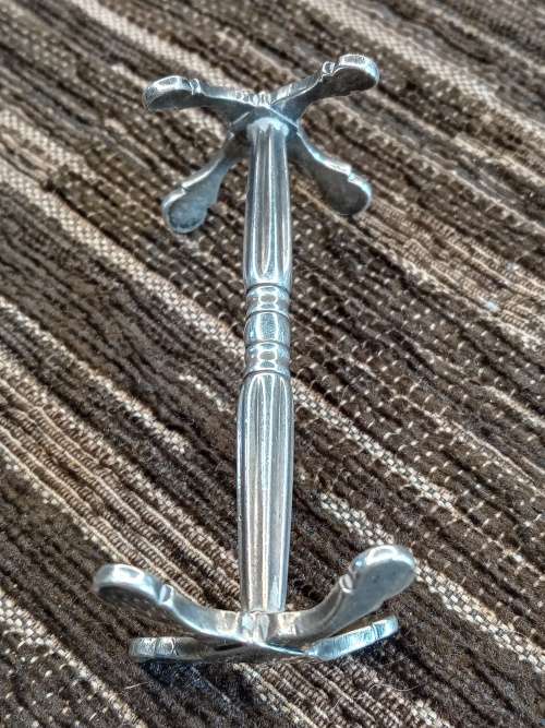 Sterling silver knife stand Hallmarks Birmingham 1831 height 40mm length 70mm