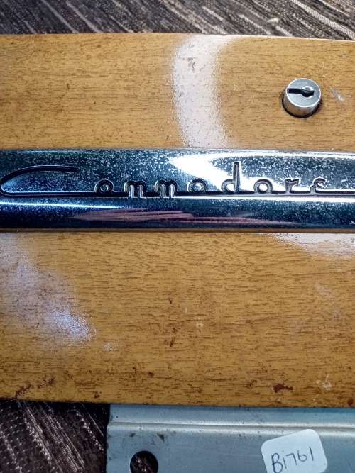 Hudson Commodore cubbyhole flaps right side
