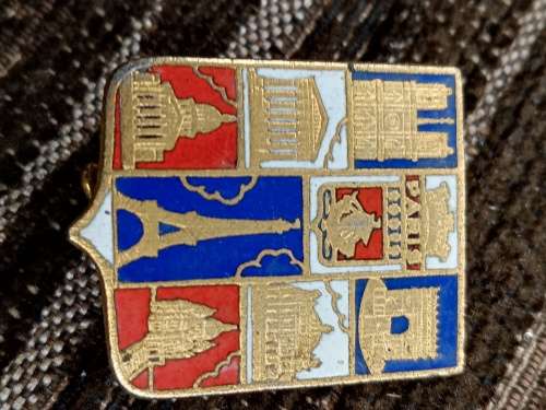 Enamel badge Paris