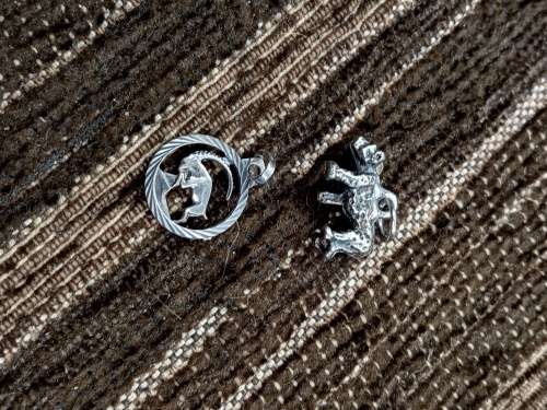 2 Charms
