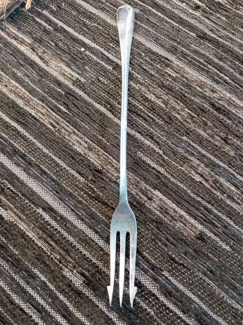 Sterling silver 3 tine fork 19.4cm