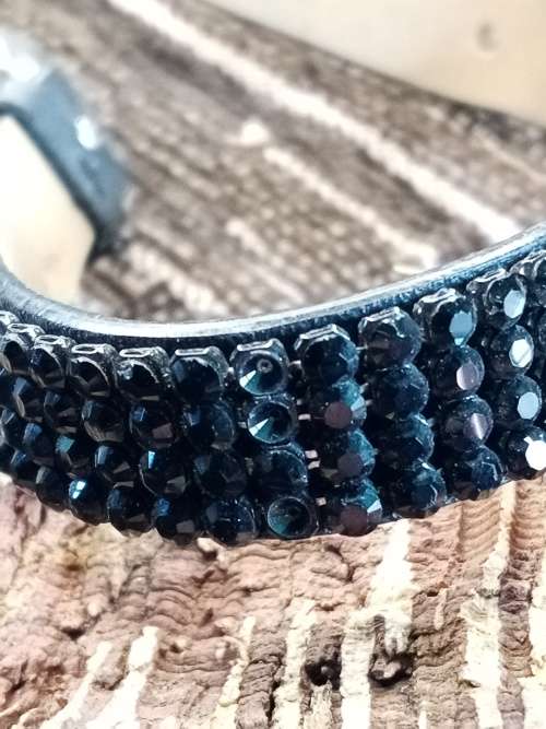 Sbravoski leather bracelet with blackstone