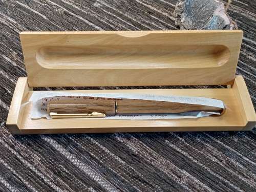 Cape Laurel pens
