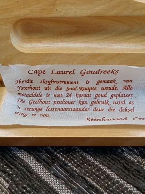 Cape Laurel pens