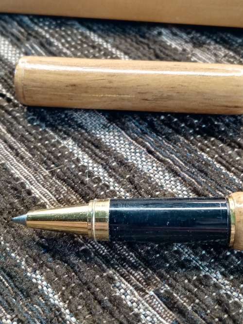 Cape Laurel pens