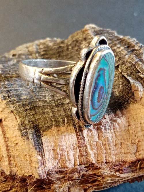 Sterling silver ring Antique mother of pearl ring Size M.5
