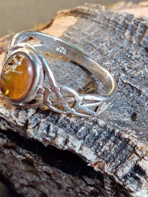 Sterling silver ring and amber Size N.5