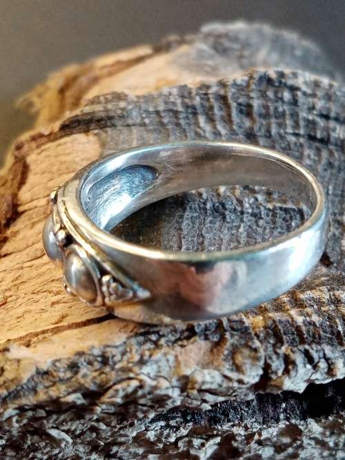 Sterling silver ring Antique ring Size P