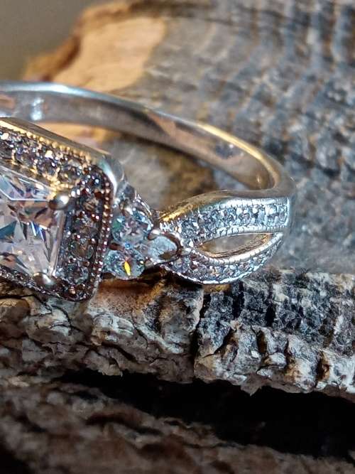 Sterling silver Size M