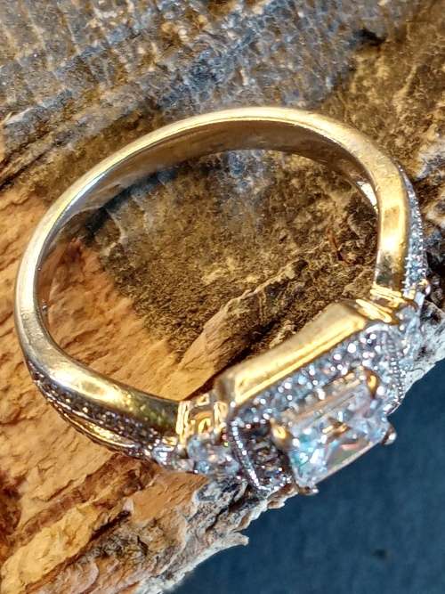 Sterling silver Size M
