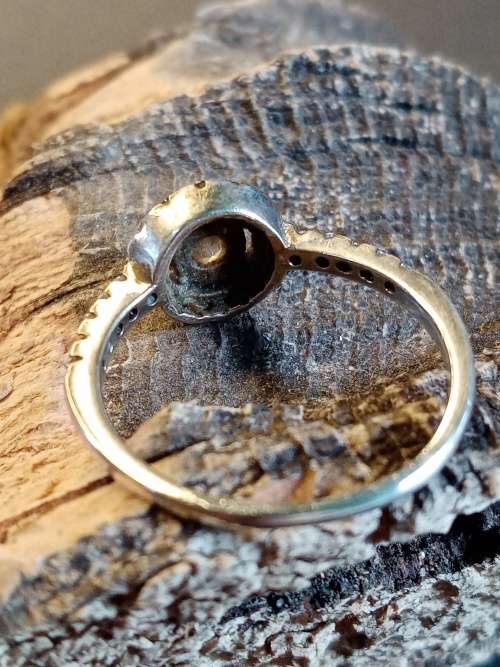 Sterling silver Size M.5