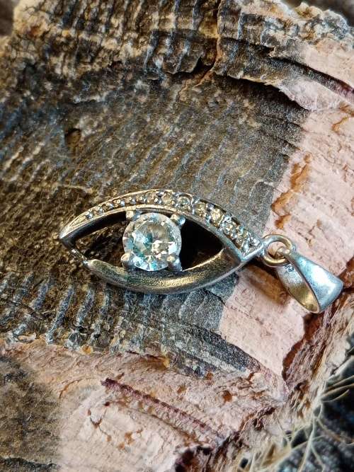 Pendant