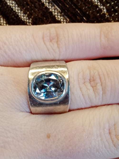 Sterling silver ring size M.5
