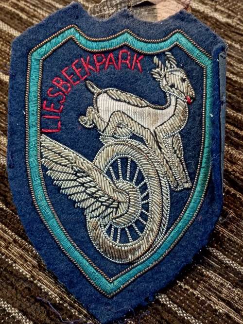Militeria cloth insignia