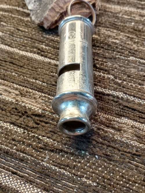 Hong Kong whistle