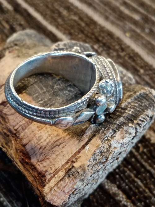 Antique Sterling silver riing with red stone 11mm by 14mm stone Size U