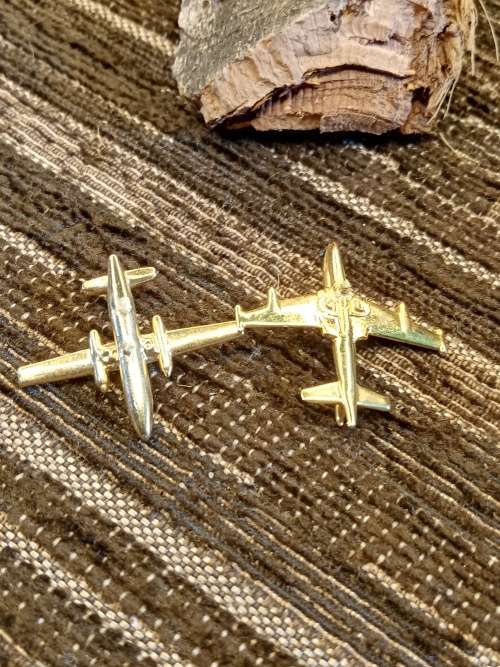 2 fighter jet lapel pins no pins on the back