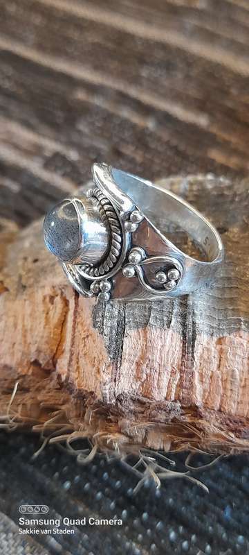 Sterling Silver ladies ring Size M No Box!