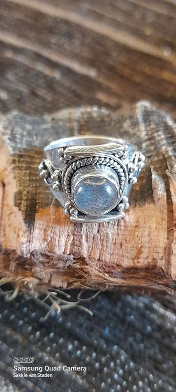 Sterling Silver ladies ring Size M No Box!