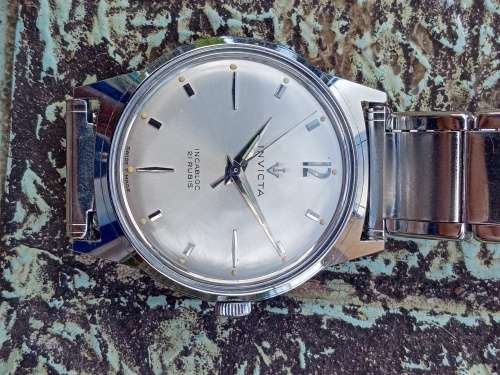 Vintage Invicta wrist watch manual wind 33mm ex crown WORKING near mint condition